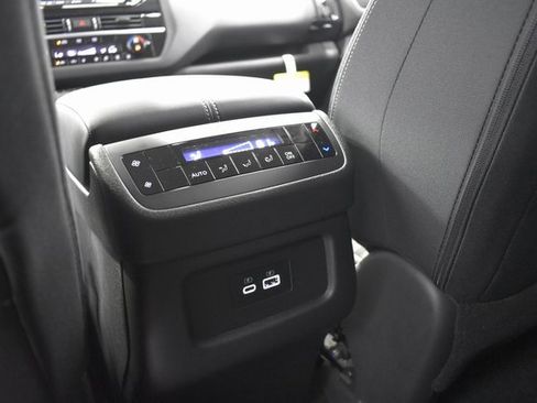 New 2025 Nissan Pathfinder SV image 30