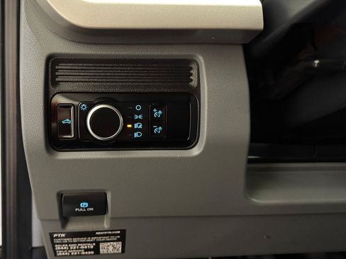 Used 2024 Ford F250 XL AWD/4WD image 29