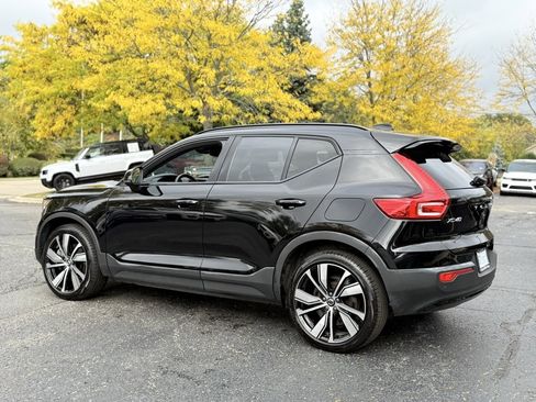 Used 2021 Volvo XC40 P8 Recharge w/ Advanced Package image 11