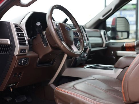 Used 2017 Ford F250 King Ranch w/ FX4 Off-Road Package image 21
