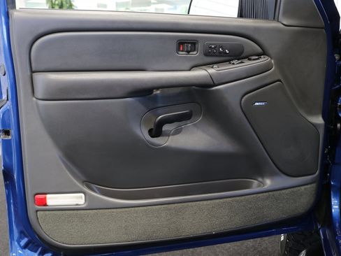Used 2004 Chevrolet Silverado 2500 LT w/ Skid Plate Package AWD/4WD image 64