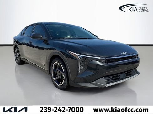 New 2025 Kia K4 EX image 7