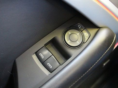 Used 2017 Chevrolet Camaro LT RWD image 9