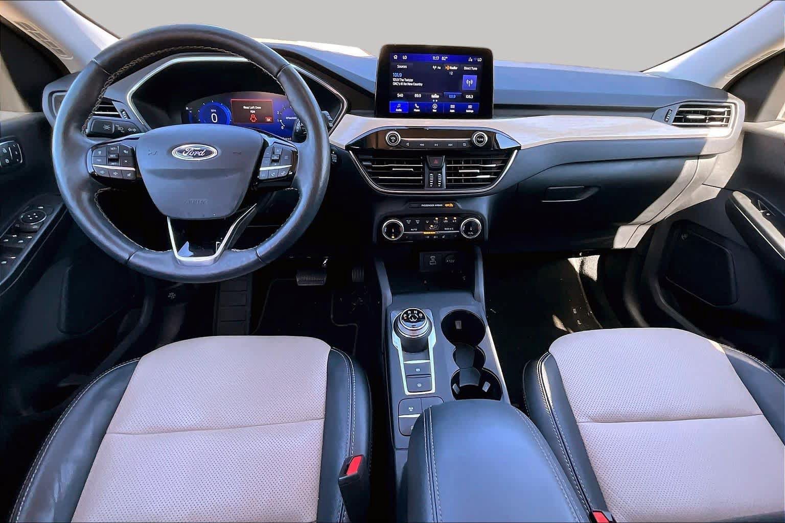 Used 2022 Ford Escape Titanium w/ Titanium Elite Package AWD/4WD image 14