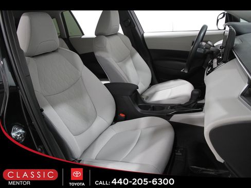 Certified 2025 Toyota Corolla Cross L image 16