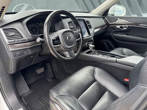 Used 2019 Volvo XC90 T6 Momentum w/ Protection Package Premier AWD/4WD image 10