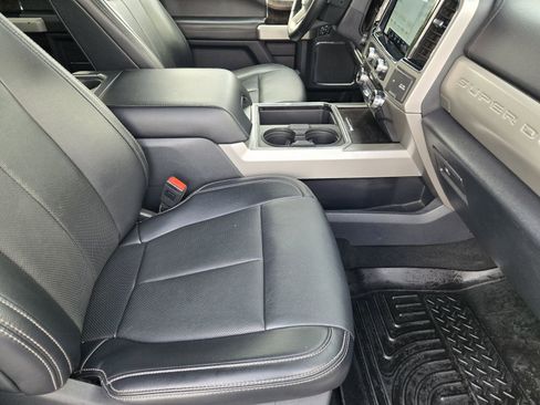 Used 2022 Ford F250 Lariat w/ Tremor Off-Road Package image 14