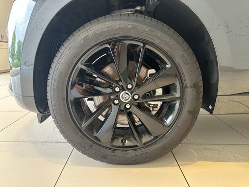 New 2025 Jaguar F-PACE R-Dynamic S image 10