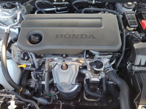 Used 2025 Honda Civic Sport image 17