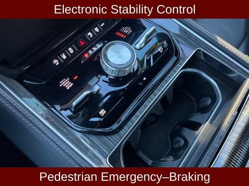 Used 2022 Jeep Wagoneer Series III w/ Flexible Seating Group AWD/4WD image 13