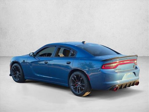 Used 2021 Dodge Charger SXT w/ Blacktop Package RWD image 7