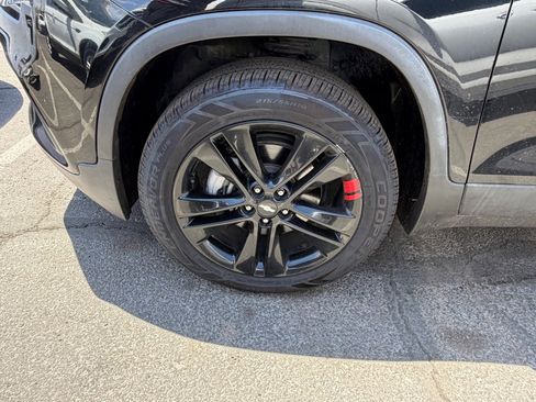 Used 2018 Chevrolet Trax LT w/ Redline Edition AWD/4WD image 5