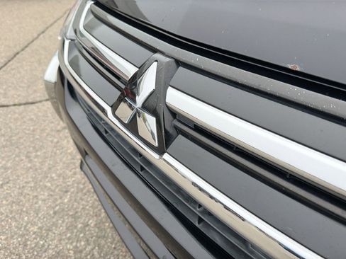 Used 2018 Mitsubishi Outlander LE FWD image 15