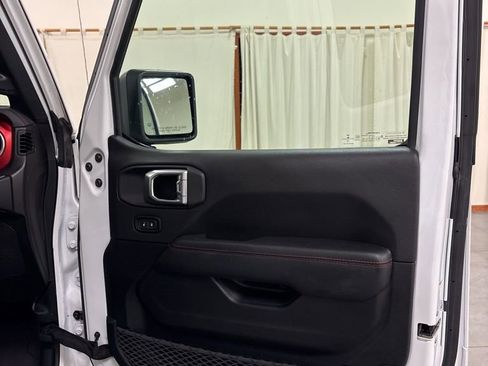 Used 2020 Jeep Wrangler Unlimited Rubicon image 35