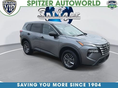 Used 2024 Nissan Rogue S AWD/4WD image 2