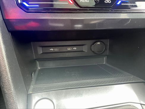 Used 2023 Volkswagen Tiguan SEL R-Line image 25