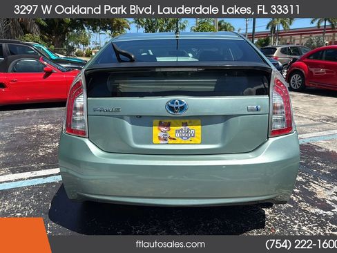 Used 2015 Toyota Prius Two FWD image 38