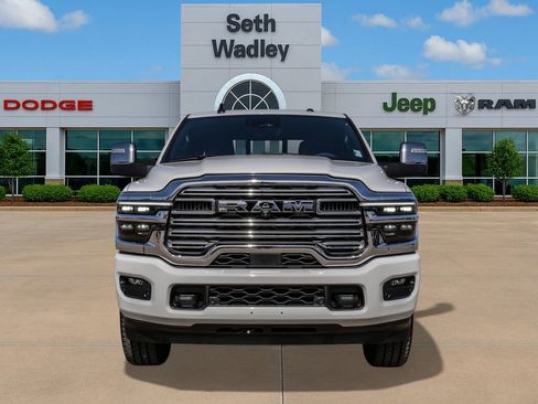 Used 2026 RAM 2500 Laramie w/ Towing Technology Group AWD/4WD image 2