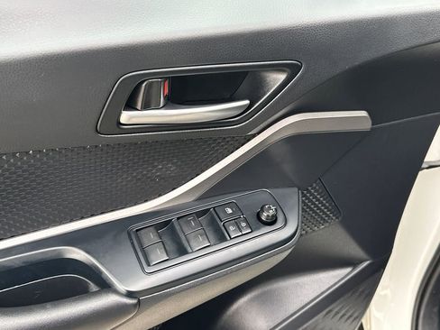 Used 2021 Toyota C-HR LE image 18