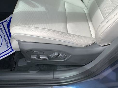 Used 2026 Hyundai Santa Fe Calligraphy AWD/4WD image 12