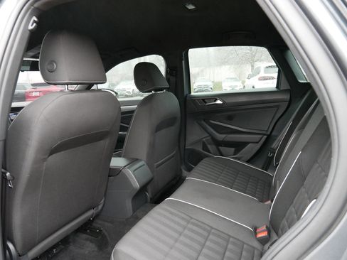 Used 2022 Volkswagen Jetta Sport image 15