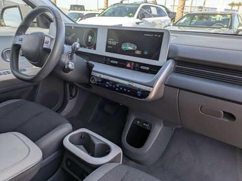 Certified 2023 Hyundai Ioniq 5 SE image 12