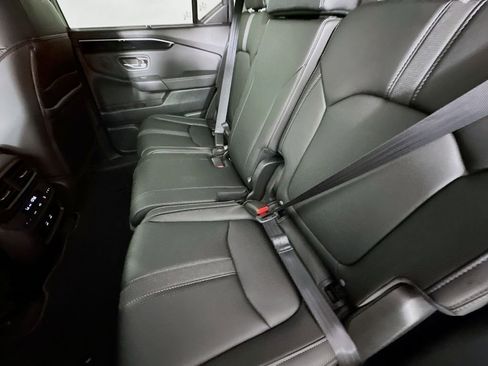 New 2026 Honda Pilot EX-L image 4