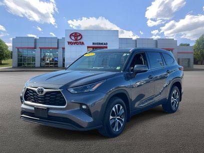 Used 2022 Toyota Highlander XLE
