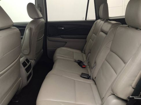 Used 2018 Honda Pilot EX image 18