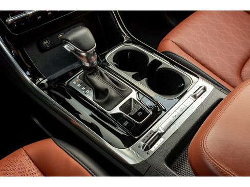 Used 2023 Kia Carnival SX image 23