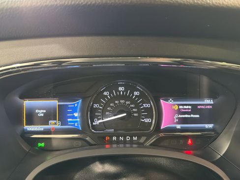 Used 2017 Lincoln Navigator Select RWD image 16