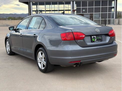 Used 2013 Volkswagen Jetta TDI FWD image 6