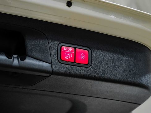 Used 2021 Mercedes-Benz GLS 450 4MATIC image 53