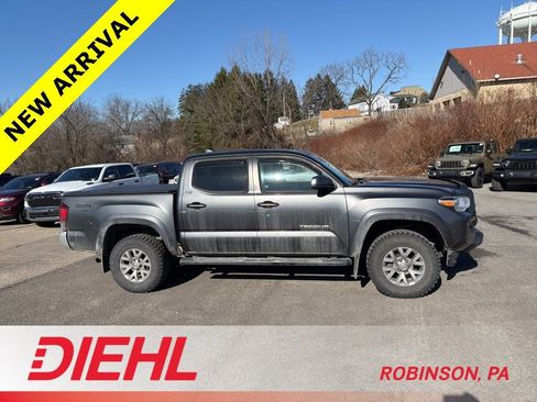 Used 2019 Toyota Tacoma SR5 image 4