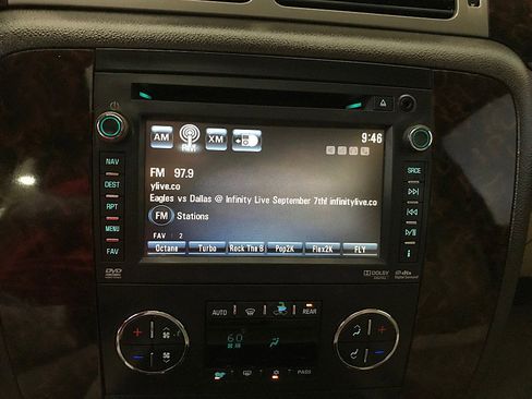 Used 2012 GMC Yukon Denali image 28