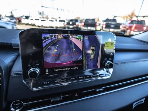 New 2025 Mitsubishi Outlander SE image 13