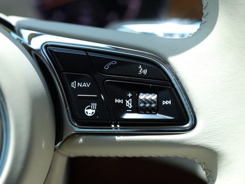 Used 2024 Bentley Continental GT image 22