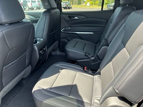 New 2026 Chevrolet Traverse LT w/ Sun and Wheel Package AWD/4WD image 30