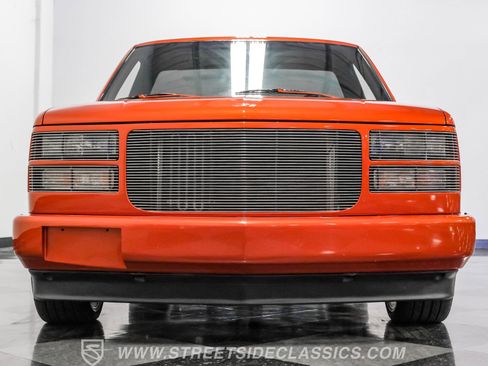 Used 1992 Chevrolet Silverado 1500 2WD Regular Cab image 30