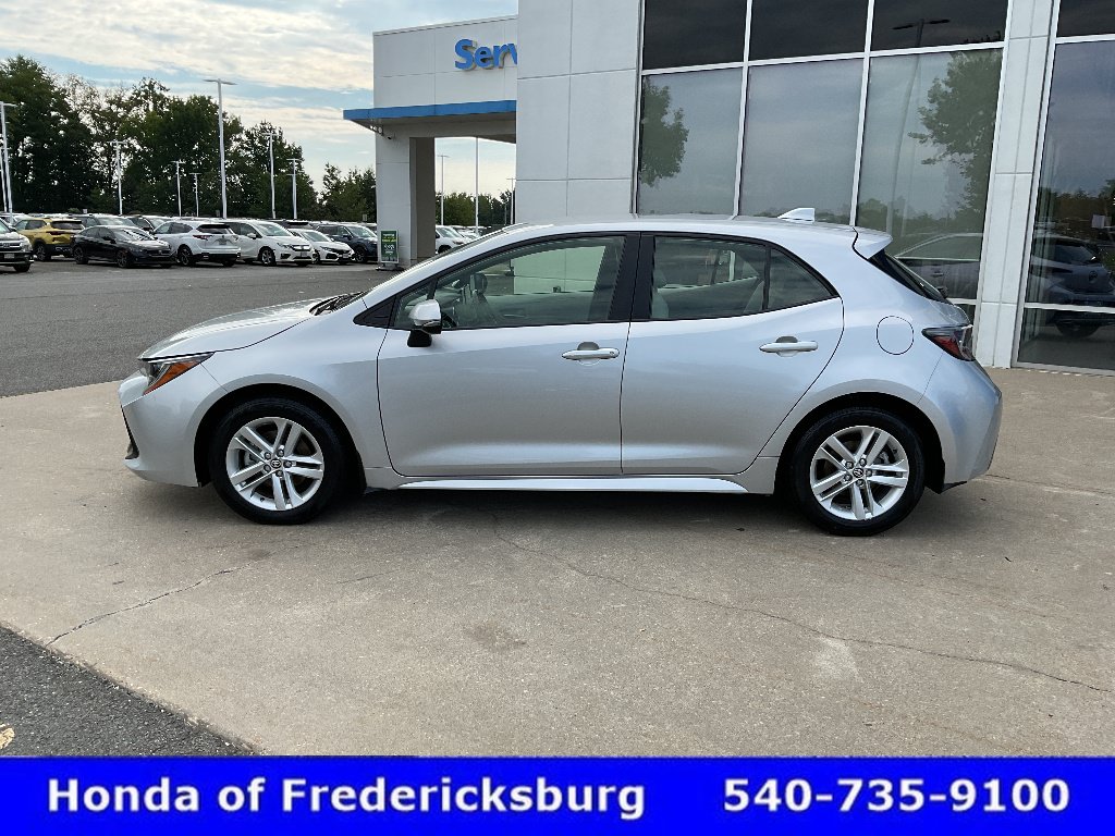 Used 2021 Toyota Corolla SE FWD image 3