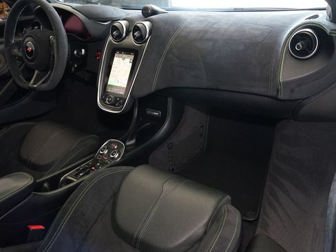 Used 2017 McLaren 570S RWD image 15