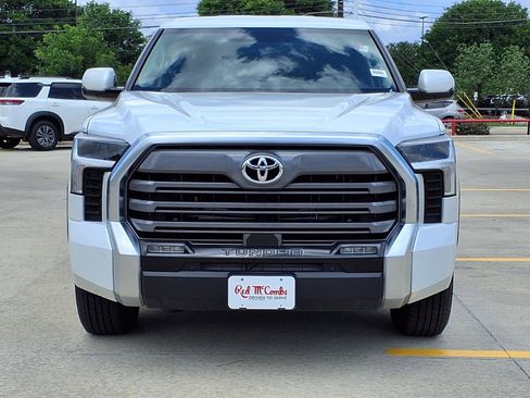 Used 2024 Toyota Tundra Limited w/ Power Package RWD image 2