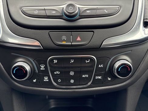 Used 2024 Chevrolet Equinox LT w/ LPO, Floor Liner Package image 36