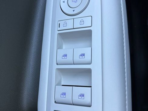 Used 2024 Hyundai Santa Fe Calligraphy image 26