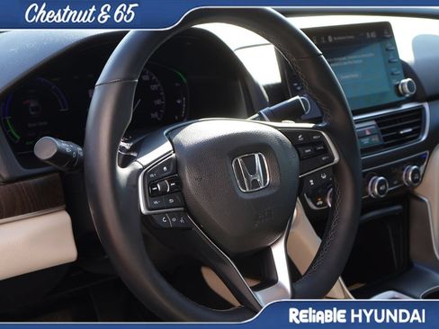 Used 2019 Honda Accord Touring image 24