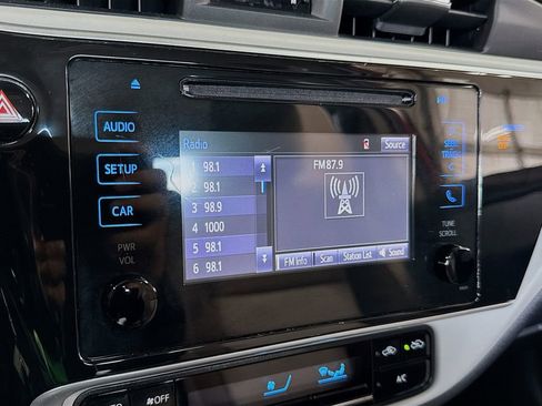 Used 2019 Toyota Corolla LE FWD image 21