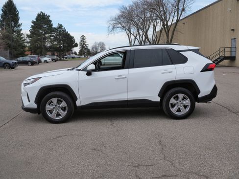 Certified 2025 Toyota RAV4 XLE image 5