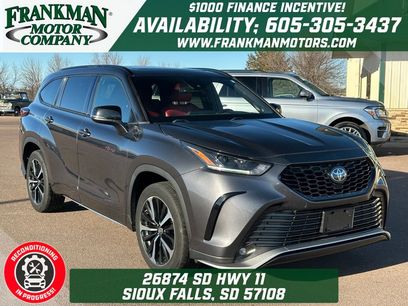 Used 2021 Toyota Highlander XSE