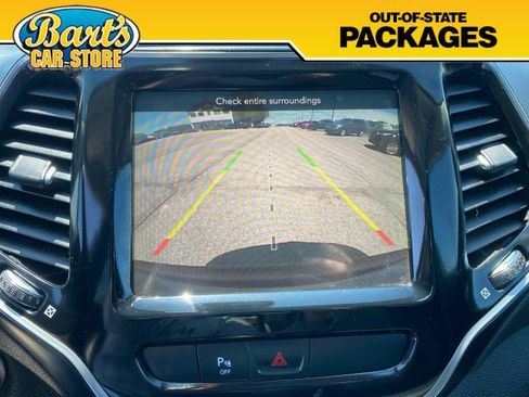 Used 2019 Jeep Cherokee Limited AWD/4WD image 34