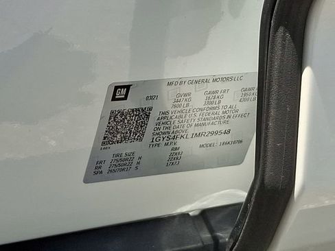 Used 2021 Cadillac Escalade Sport w/ Driver Assist Tech Package AWD/4WD image 27
